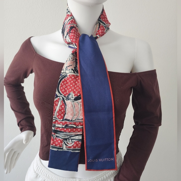 Auth Louis Vuitton Silk Red/Blue Bandana - Picture 2 of 9